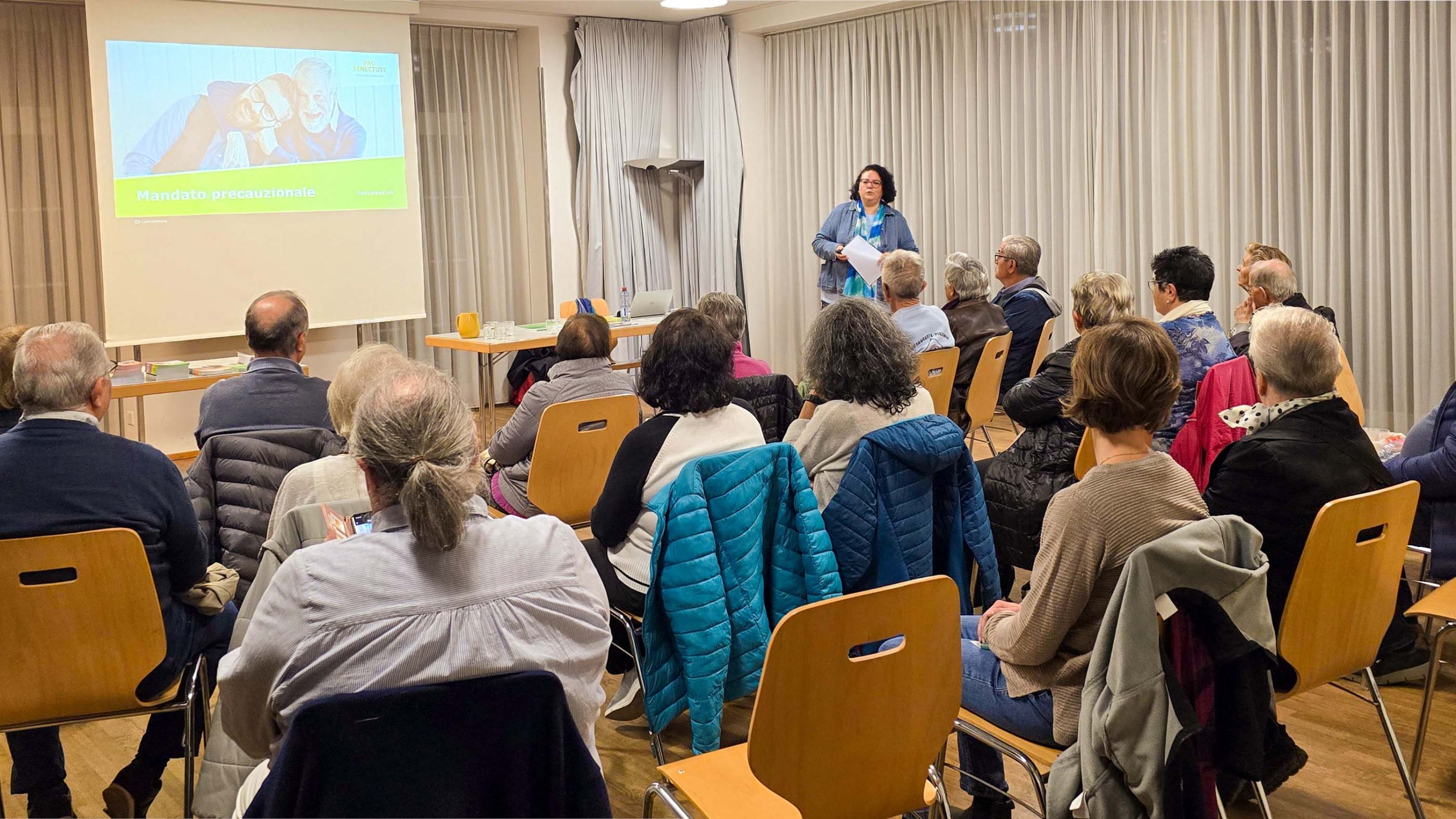 Simple et clair : Antonietta Scottino explique en italien les directives anticipées et l’importance de ce document.